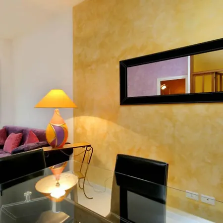 Cozy Flat In Trastevere Rom