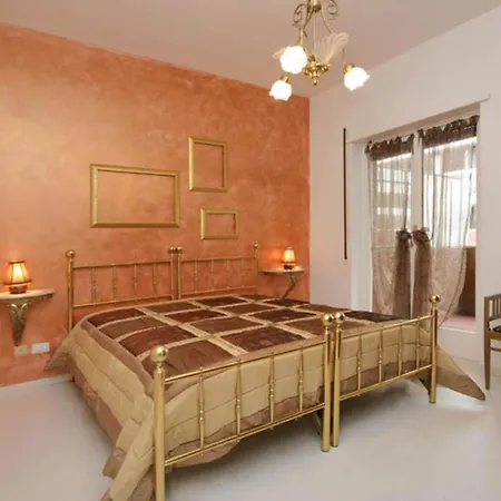 Cozy Flat In Trastevere Róma